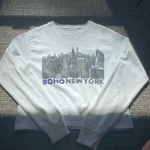 Brandy Melville Graphic long sleeve (SOHO NEW YORK)